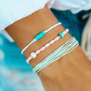 Pura Vida July 2020 Club Bracelet Set